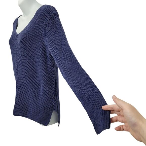 2/$20 Gap Navy Blue Knitted Sweater Top Size: M - Picture 4 of 8
